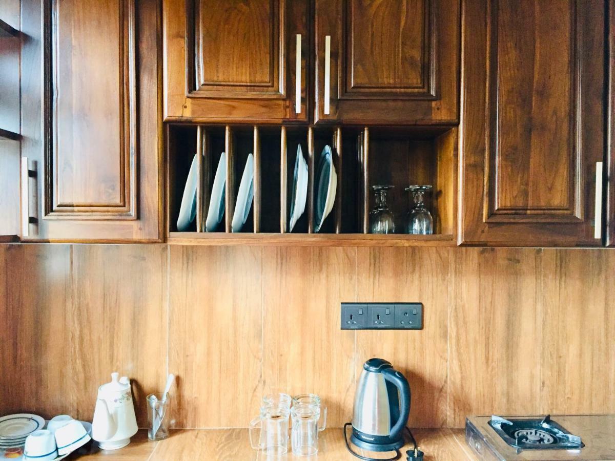 Sweet Home Tourist Rest, Cooking Classes & Tours アヌラーダプラ エクステリア 写真